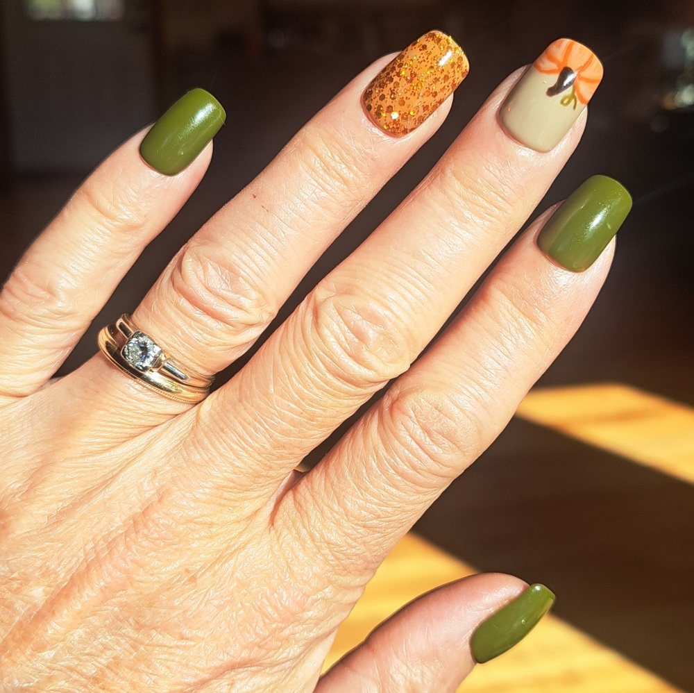 Full Custom Made Set of Press On Nails "Pumpkin Patch"